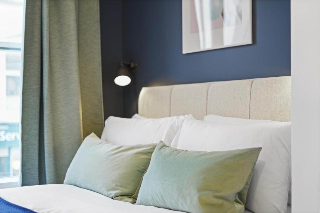Central Gem Of Leamington Spa - Sleeps 5 Apartment Bagian luar foto